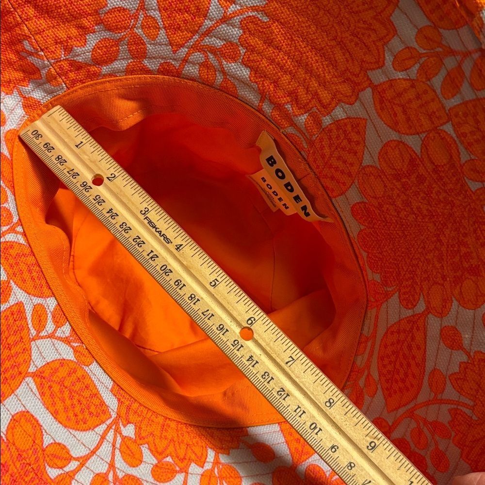 Boden Orange Floral Beach Hat - Picture 5 of 6